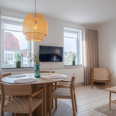 Newly Renovated 1-Bed Apartment In Aalborg Buitenkant foto