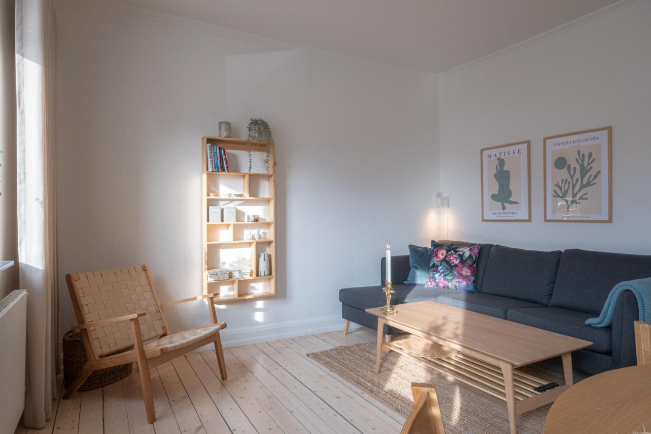 Newly Renovated 1-Bed Apartment In Aalborg Buitenkant foto