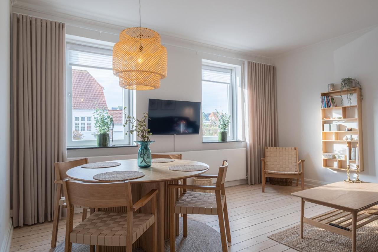 Newly Renovated 1-Bed Apartment In Aalborg Buitenkant foto